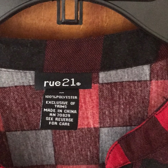 Flannel red and black Plaid shirt - Picture 3 of 4